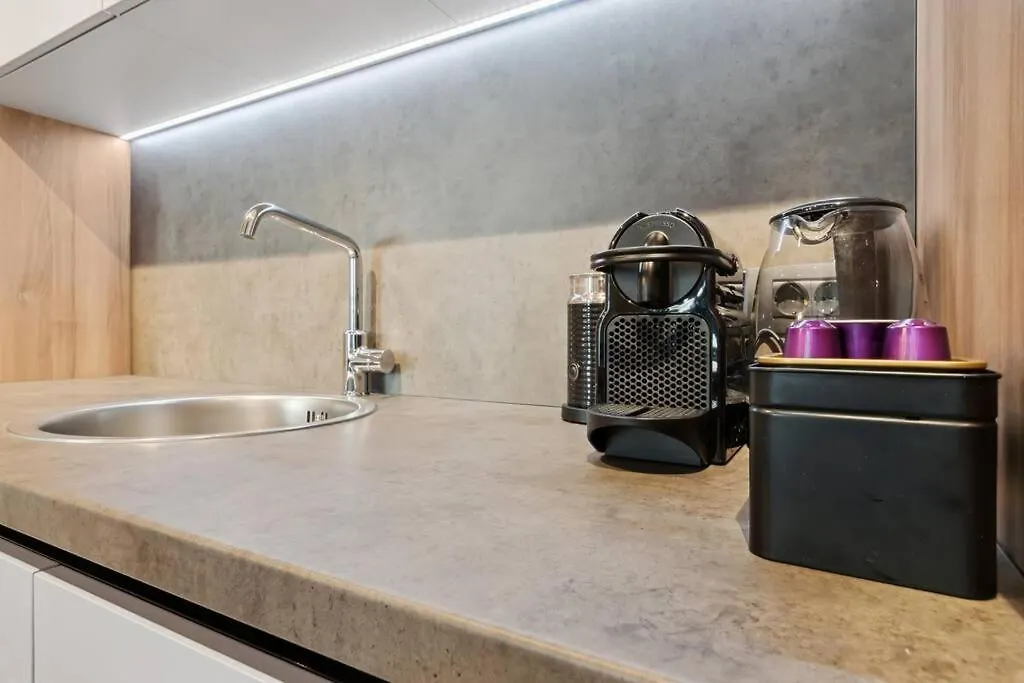 Apartment Luxurious Vibe In The Business Center, City Views Bucharest