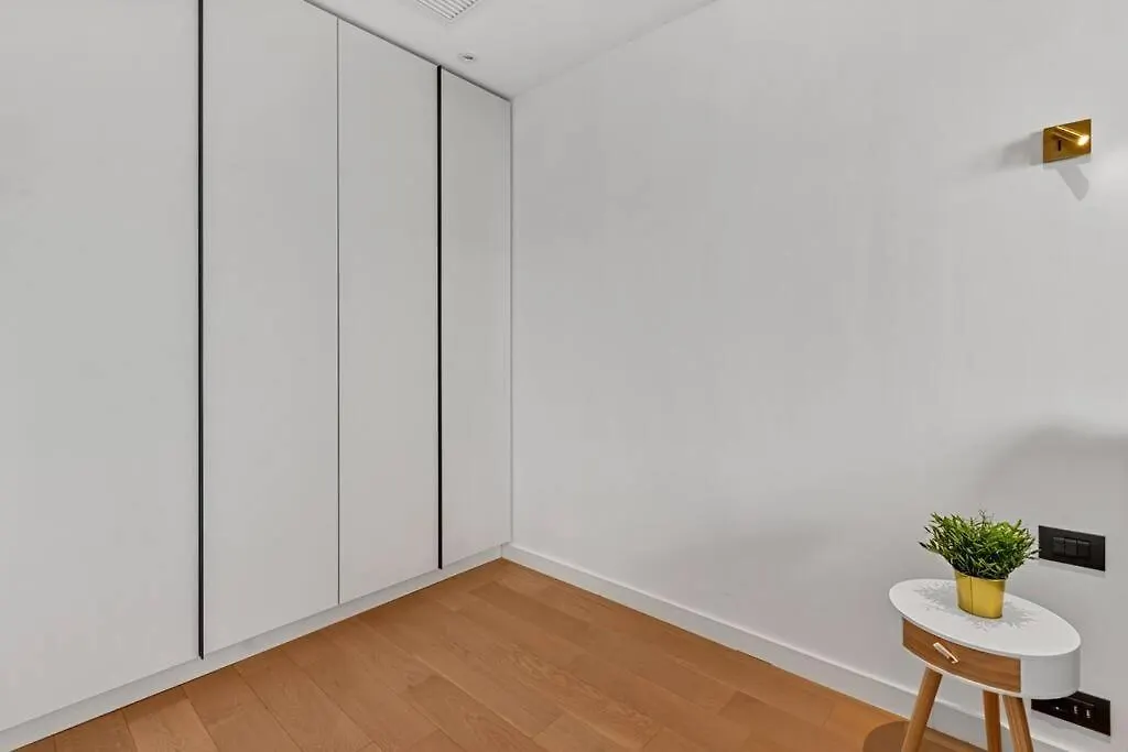 Apartment Luxurious Vibe In The Business Center, City Views Bucharest